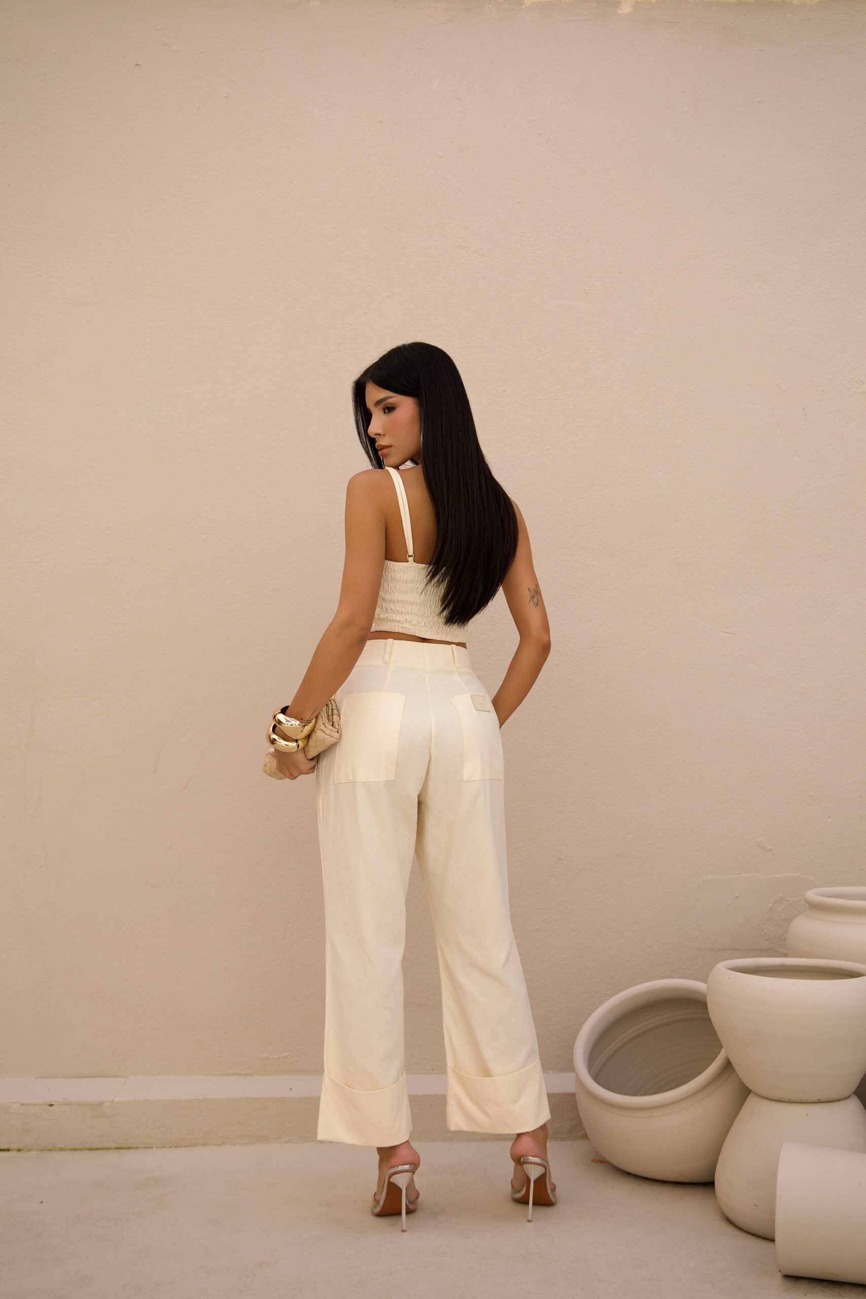CONJUNTO CROPPED BUSTIE +
CALCA ALFAIATARIA LINHO - Imagem 3