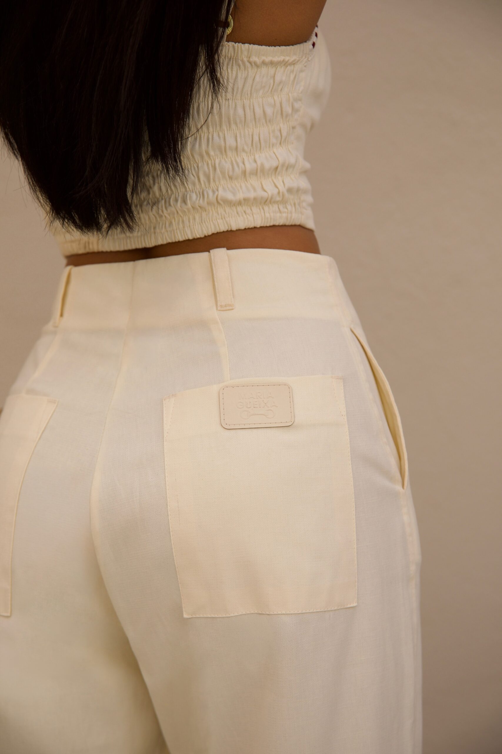 CONJUNTO CROPPED BUSTIE +
CALCA ALFAIATARIA LINHO - Imagem 4